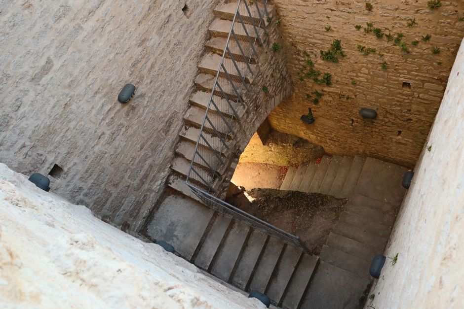 monte-escalier aux Montils